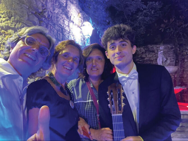 Ho condiviso CARTELLA FOTO SITO WEB con te-44